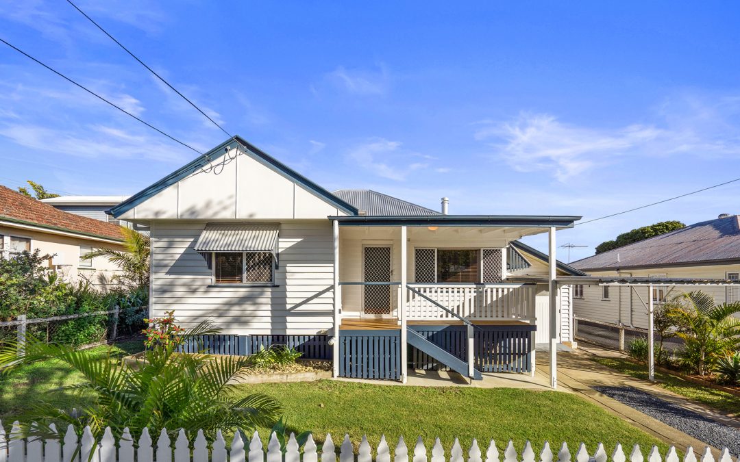 68 Blackwood Road, MANLY WEST  QLD  4179
