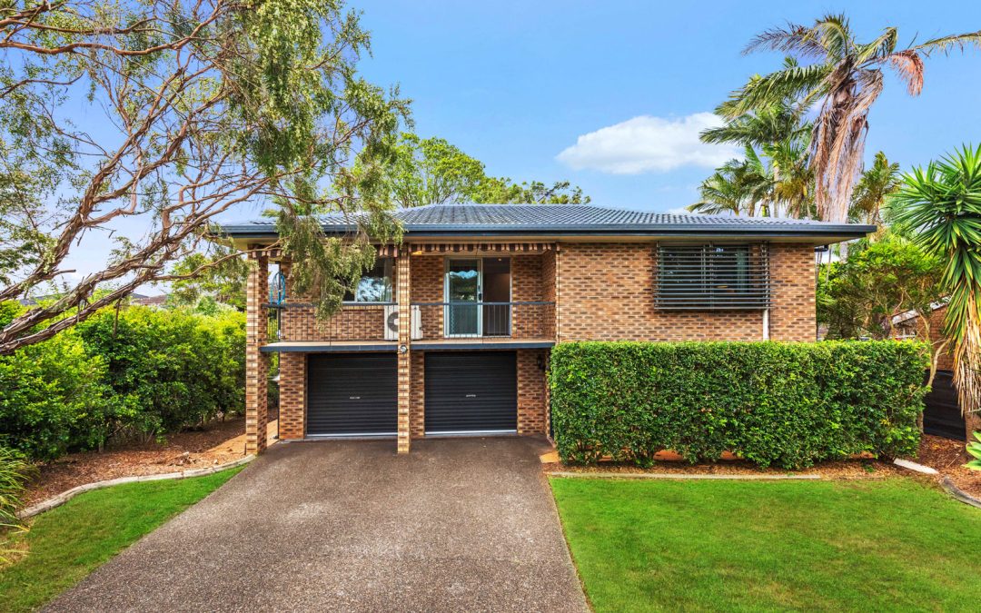 337 Manly Road, MANLY WEST  QLD  4179